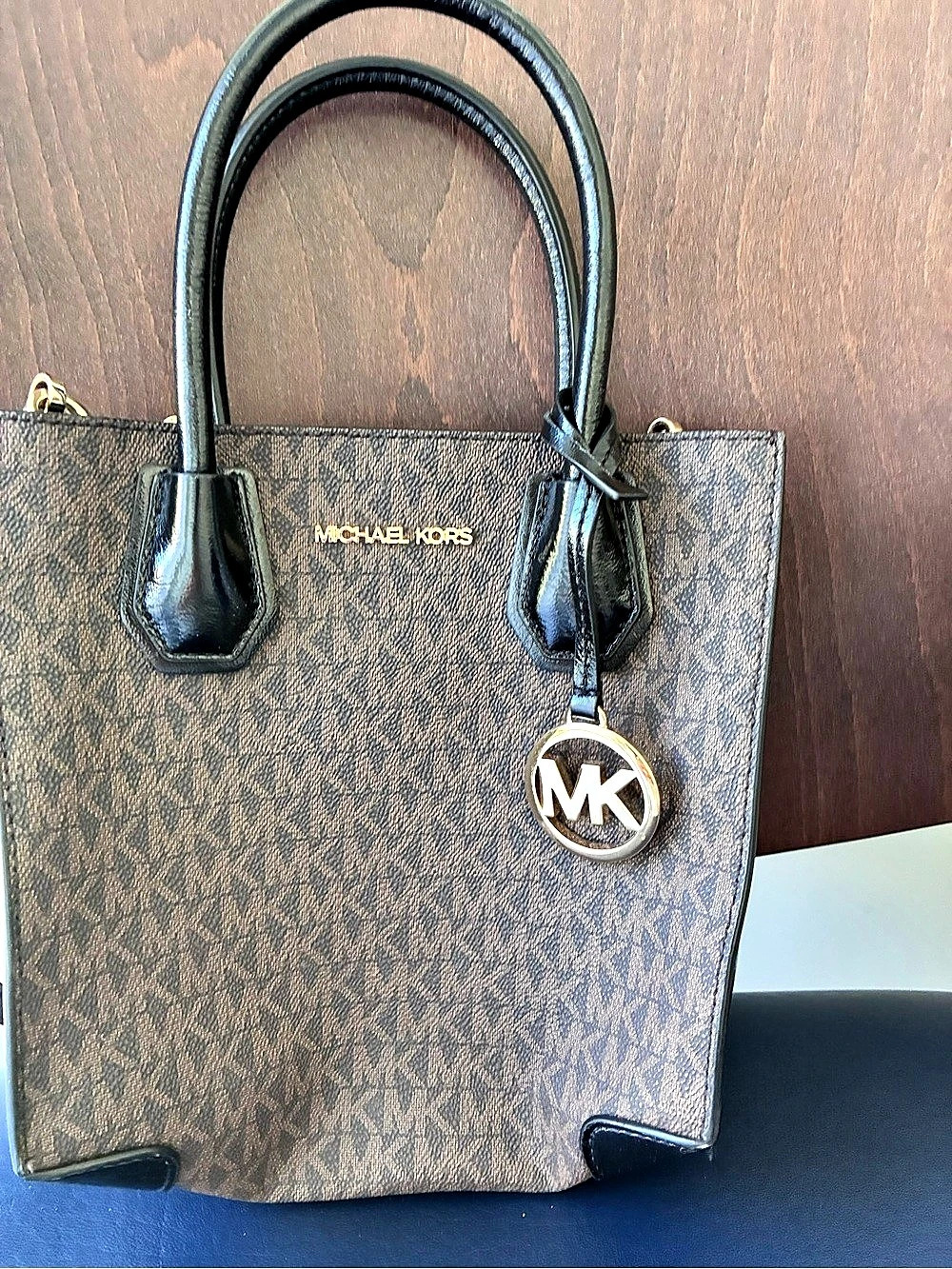 Michael Kors Mercer Gallery Medium Center Zip Tote Brown & Black